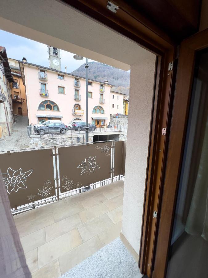 Aparthotel El Rocol à Vezza dʼOglio Extérieur photo