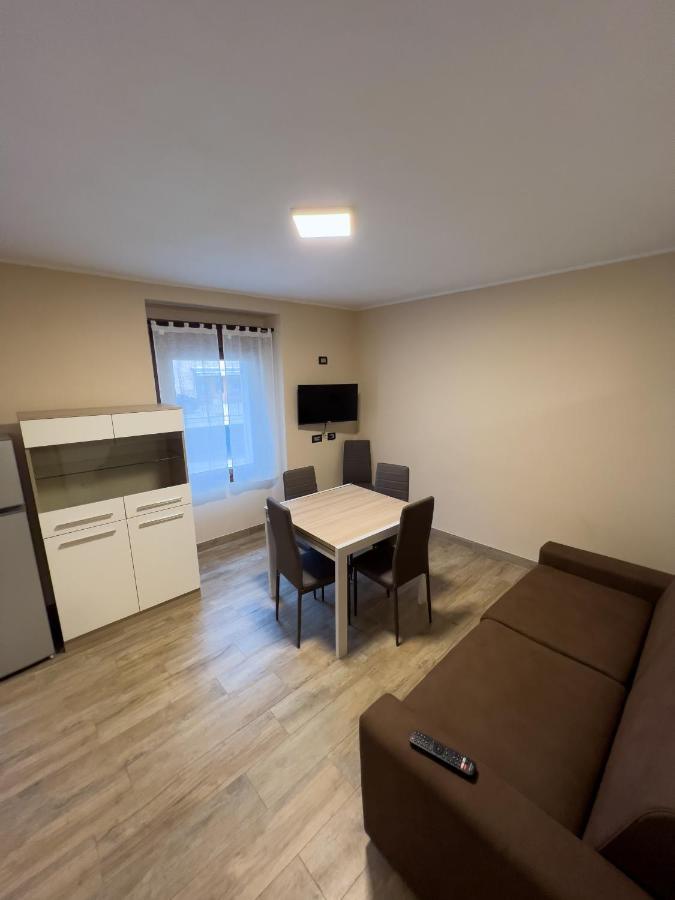 Aparthotel El Rocol à Vezza dʼOglio Extérieur photo